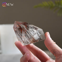 白兔毛水晶隨形灰紅幽靈共生