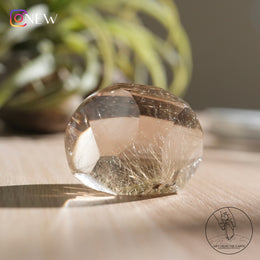 金髮晶隨形