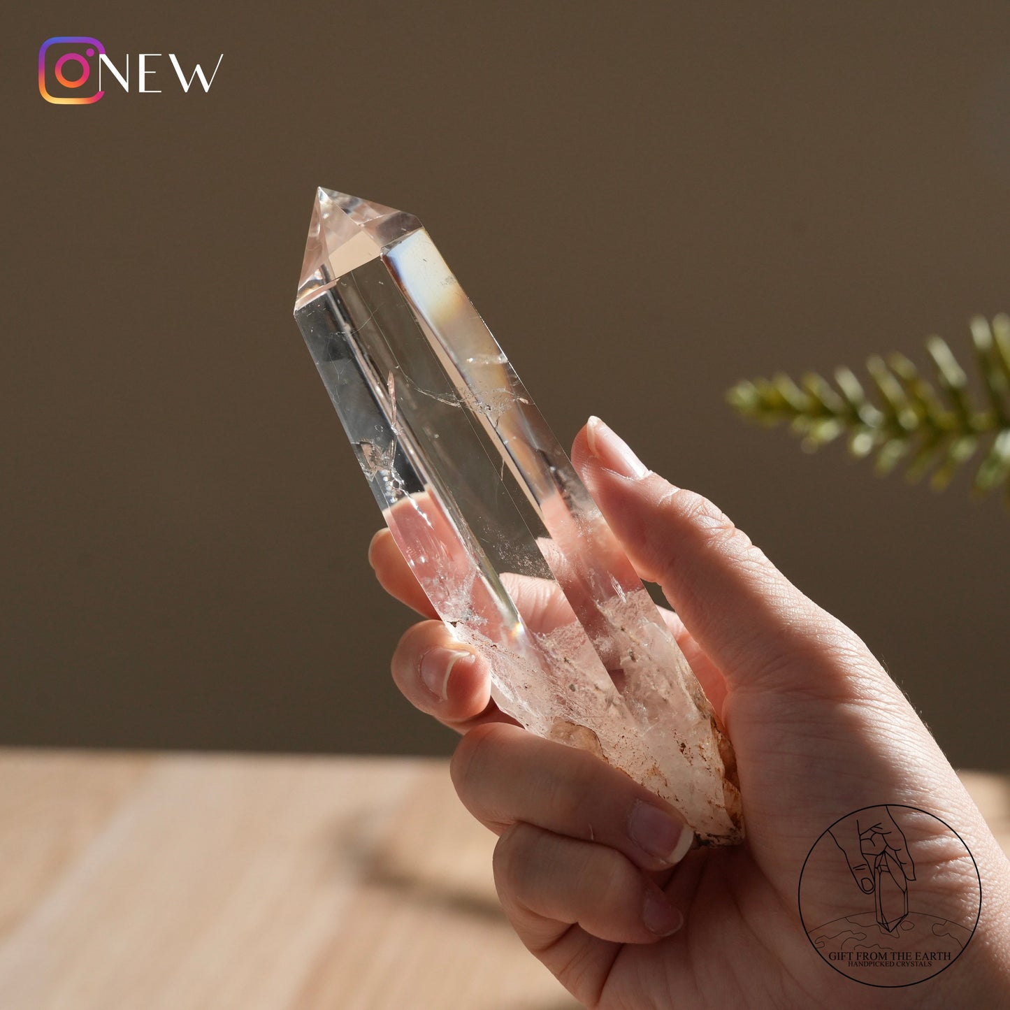 Half-polished blue needle quartz