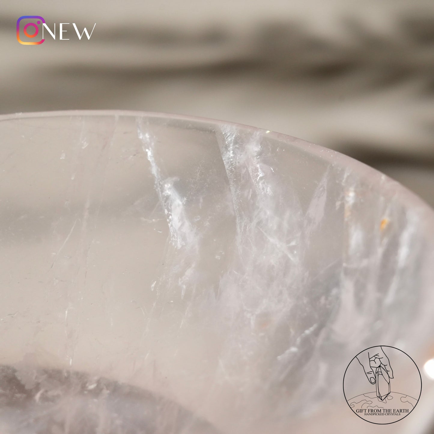 Clear quartz bowl (pale pink)