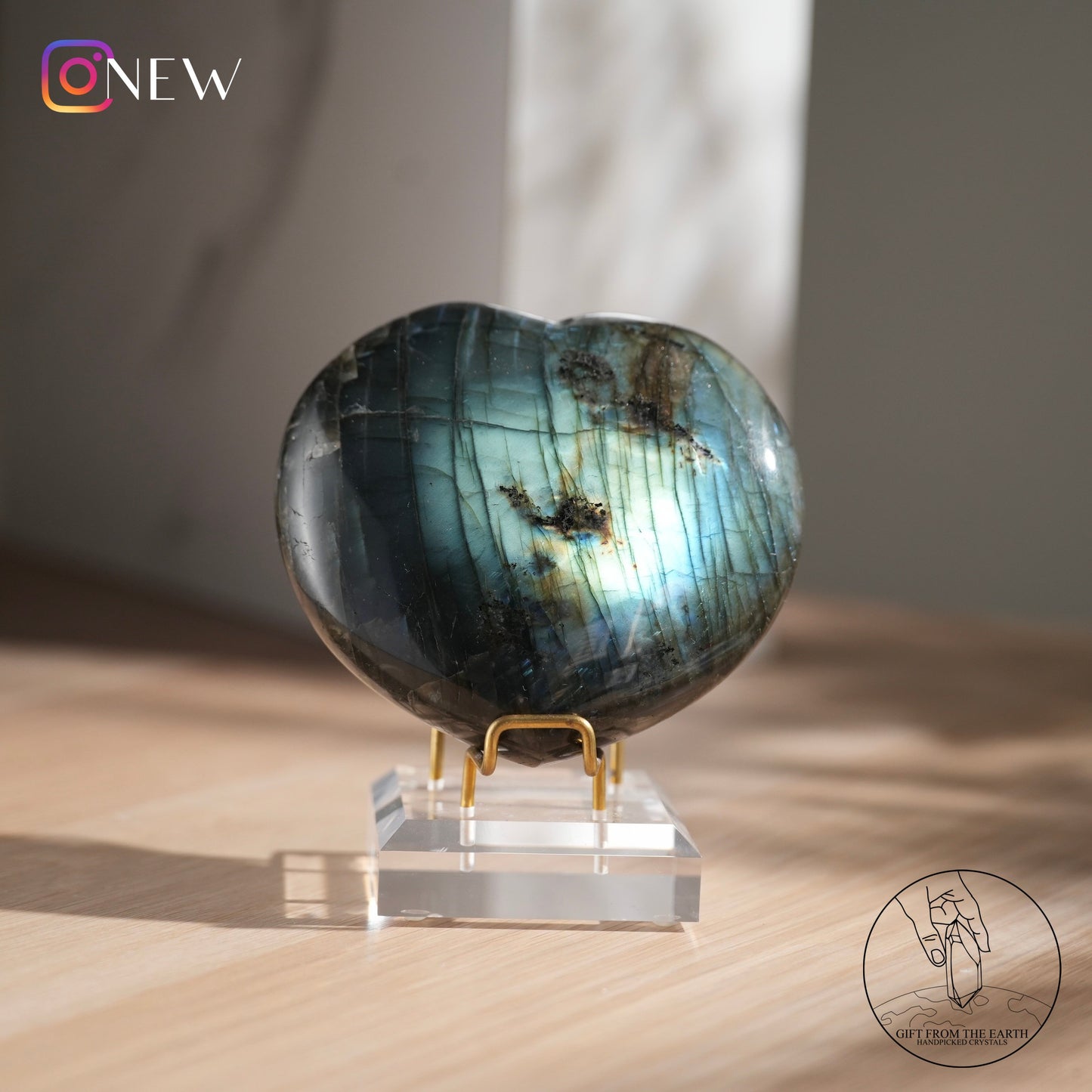 Blue-green flash labradorite heart