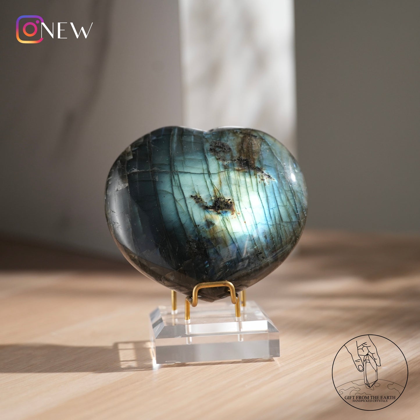 Blue-green flash labradorite heart