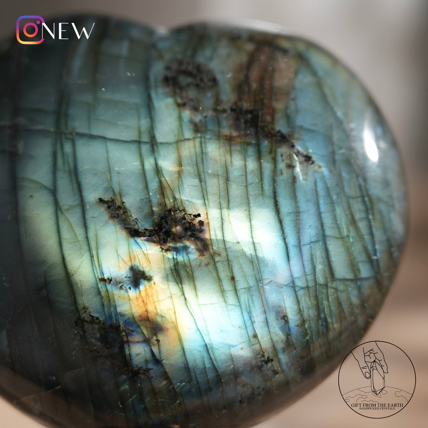 Blue-green flash labradorite heart