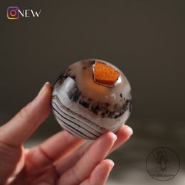 黑瑪瑙球黃瑪瑙共生