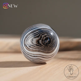 黑瑪瑙球黃瑪瑙共生