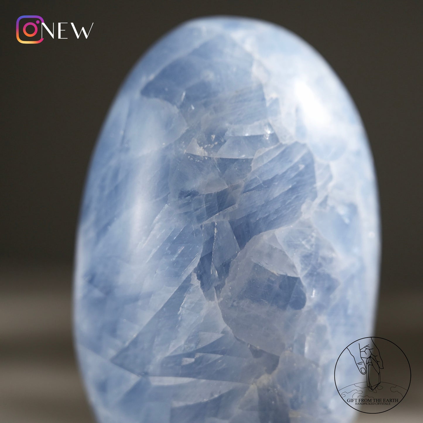 Blue calcite freeform