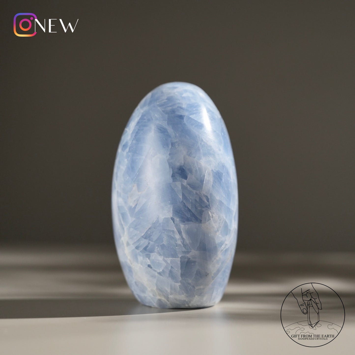 Blue calcite freeform