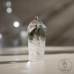 金字塔紅綠幽靈水晶柱