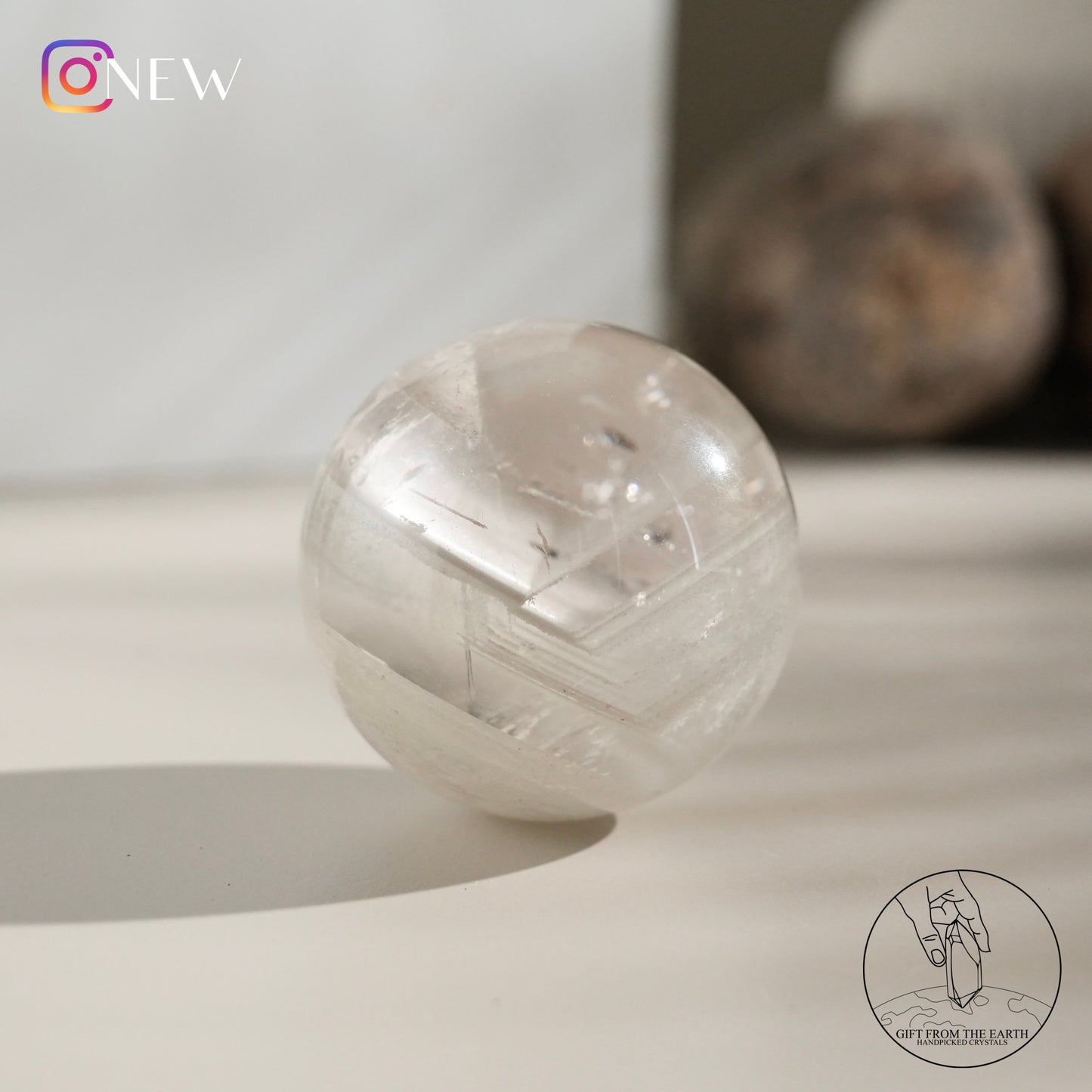 Multi-layered white phantom quartz sphere