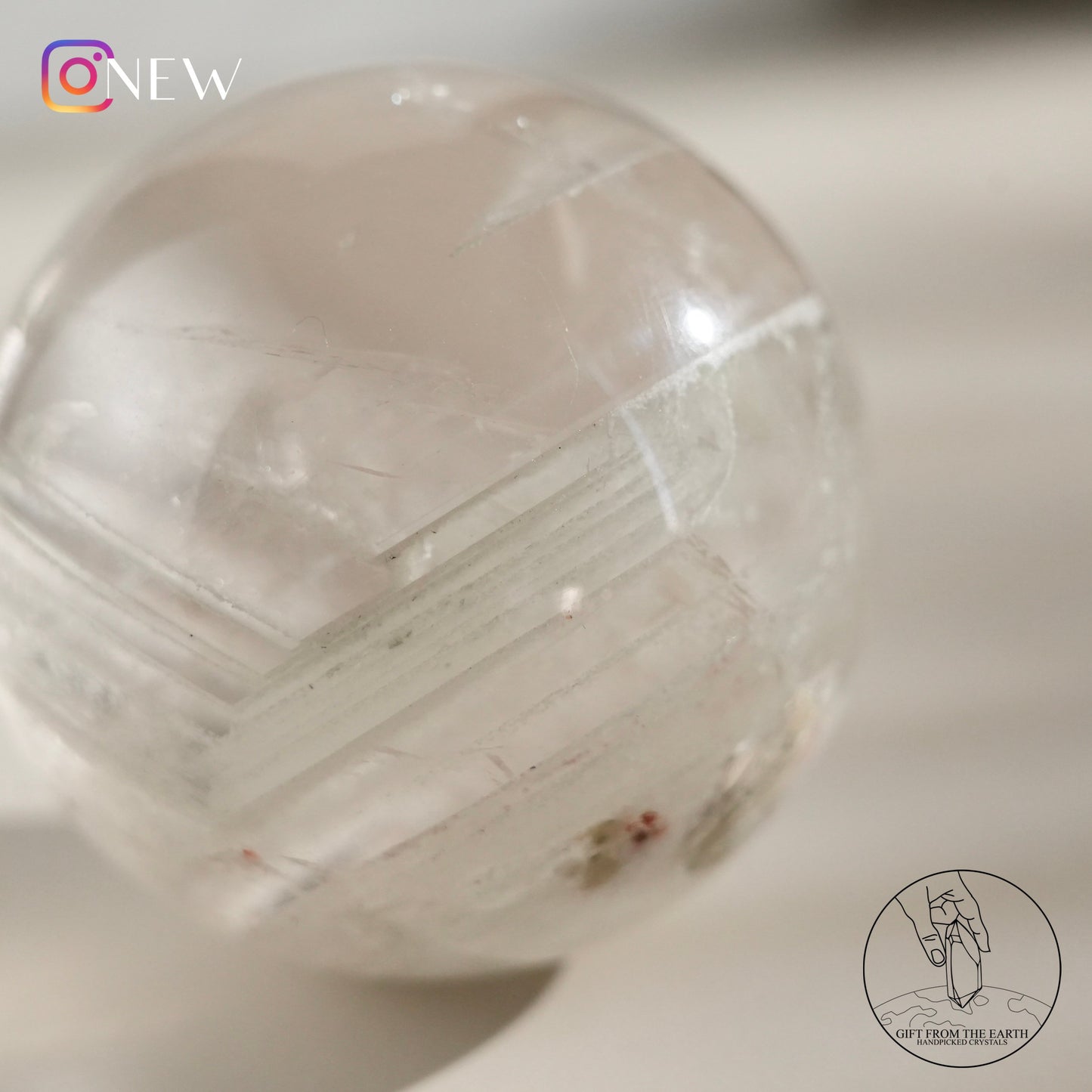 Multi-layered white phantom quartz sphere