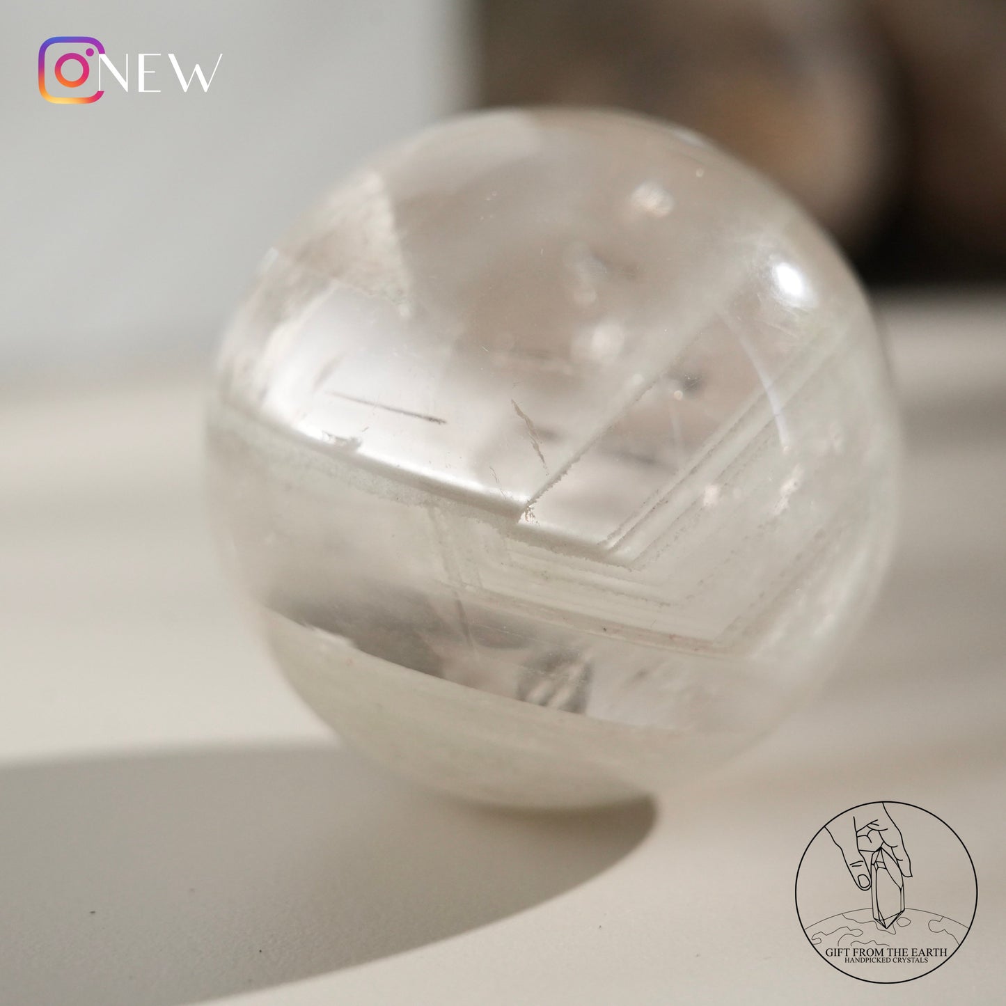 Multi-layered white phantom quartz sphere