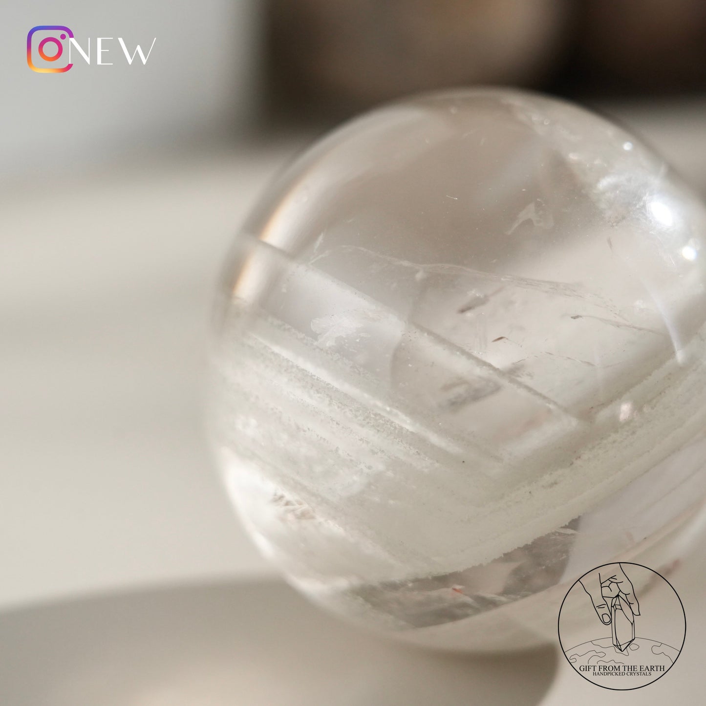 Multi-layered white phantom quartz sphere