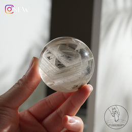 千層白幽靈水晶球