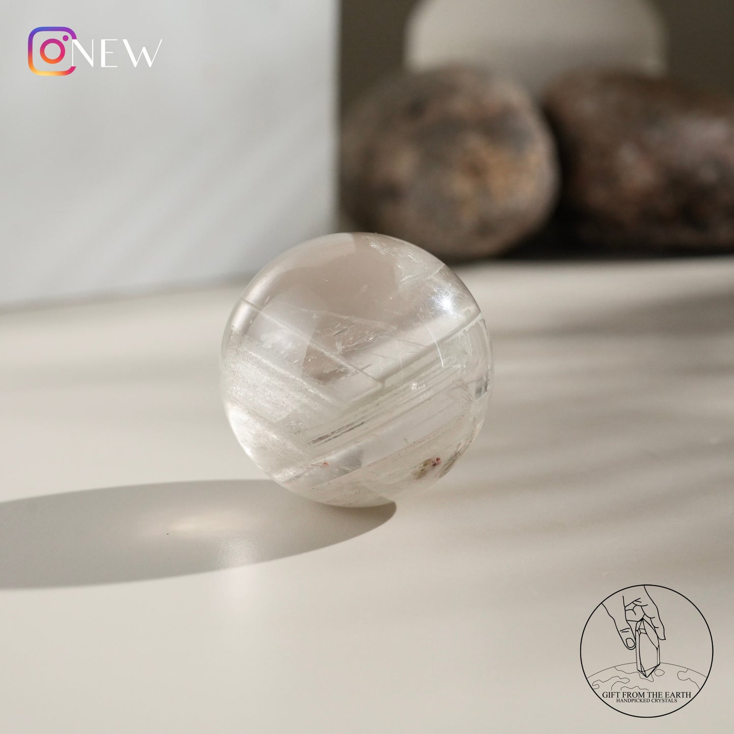 Multi-layered white phantom quartz sphere