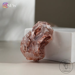 紅泥骸骨水晶