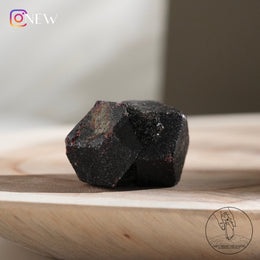 Garnet Raw Stone