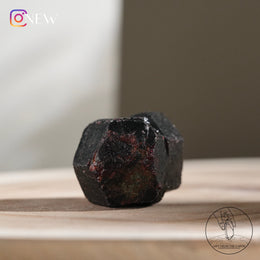 Garnet Raw Stone