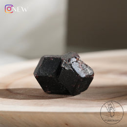 Garnet Raw Stone