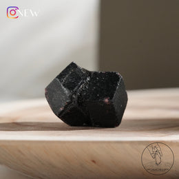 Garnet Raw Stone