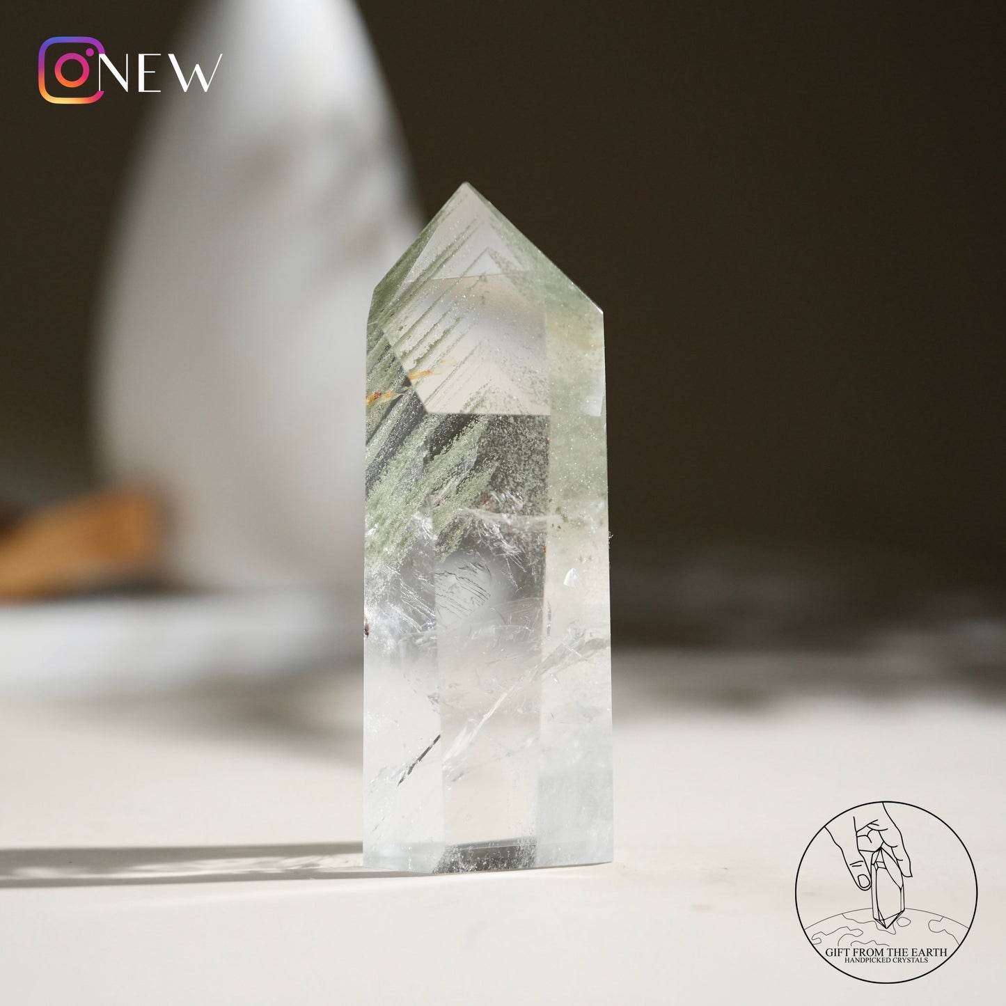 Pyramid multi-layered green phantom quartz point