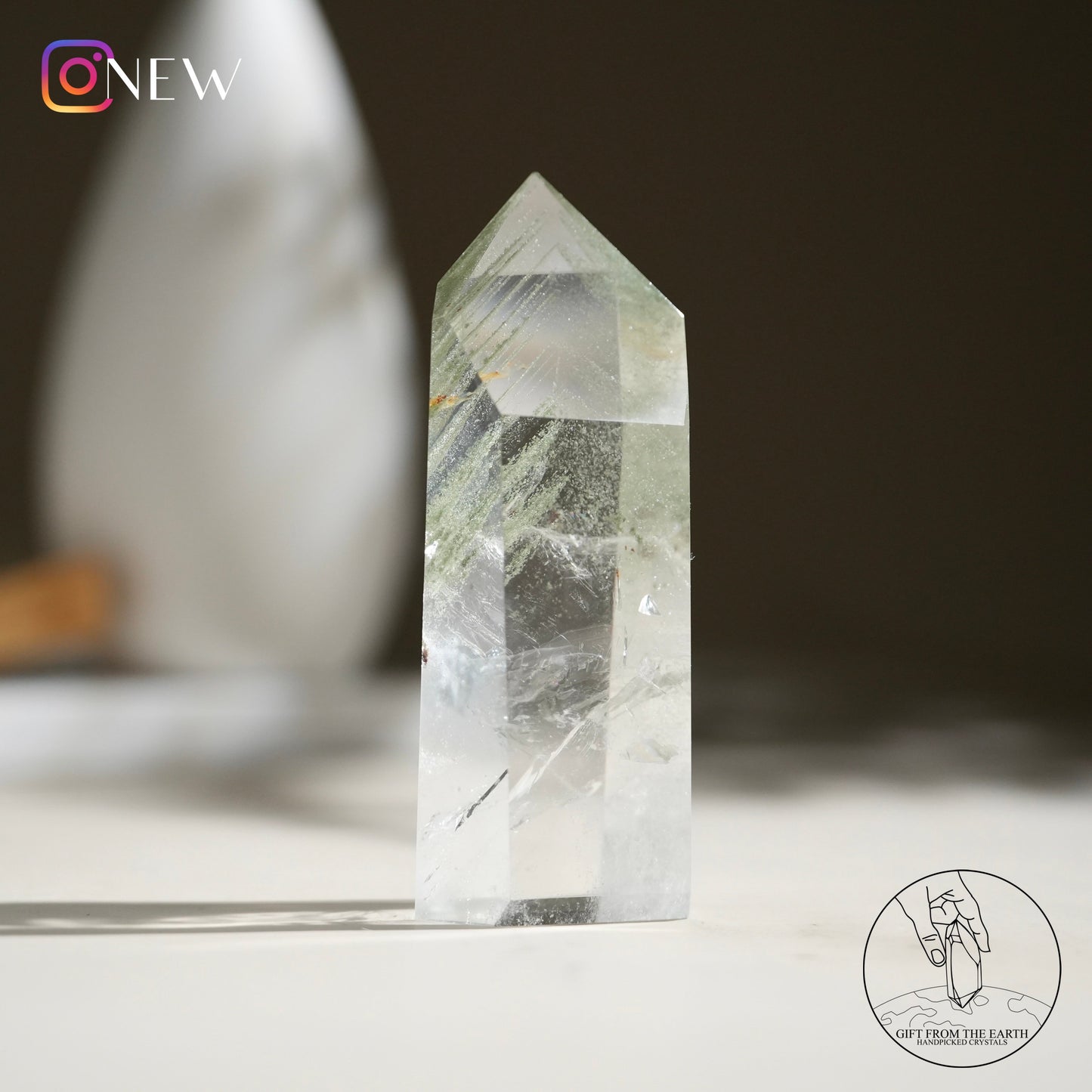 Pyramid multi-layered green phantom quartz point