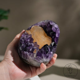 紫水晶簇黃方解石共生