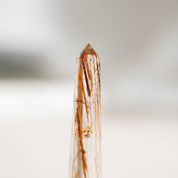 金髮晶柱