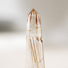 金髮晶柱