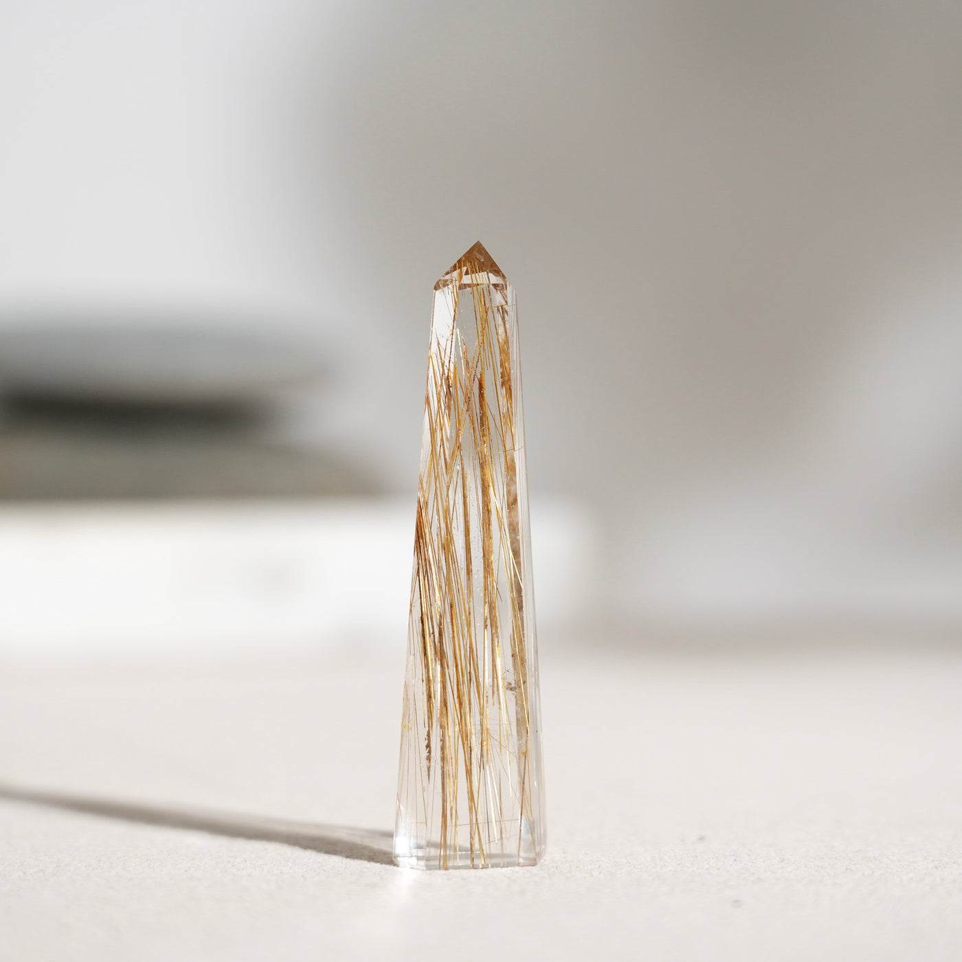 金髮晶柱