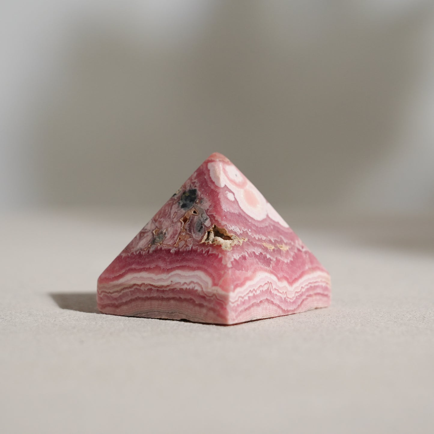 阿根廷紅紋石金字塔