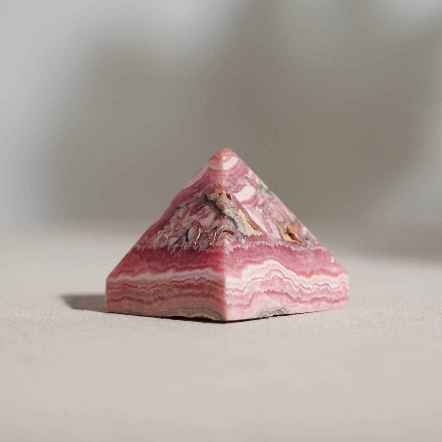 阿根廷紅紋石金字塔