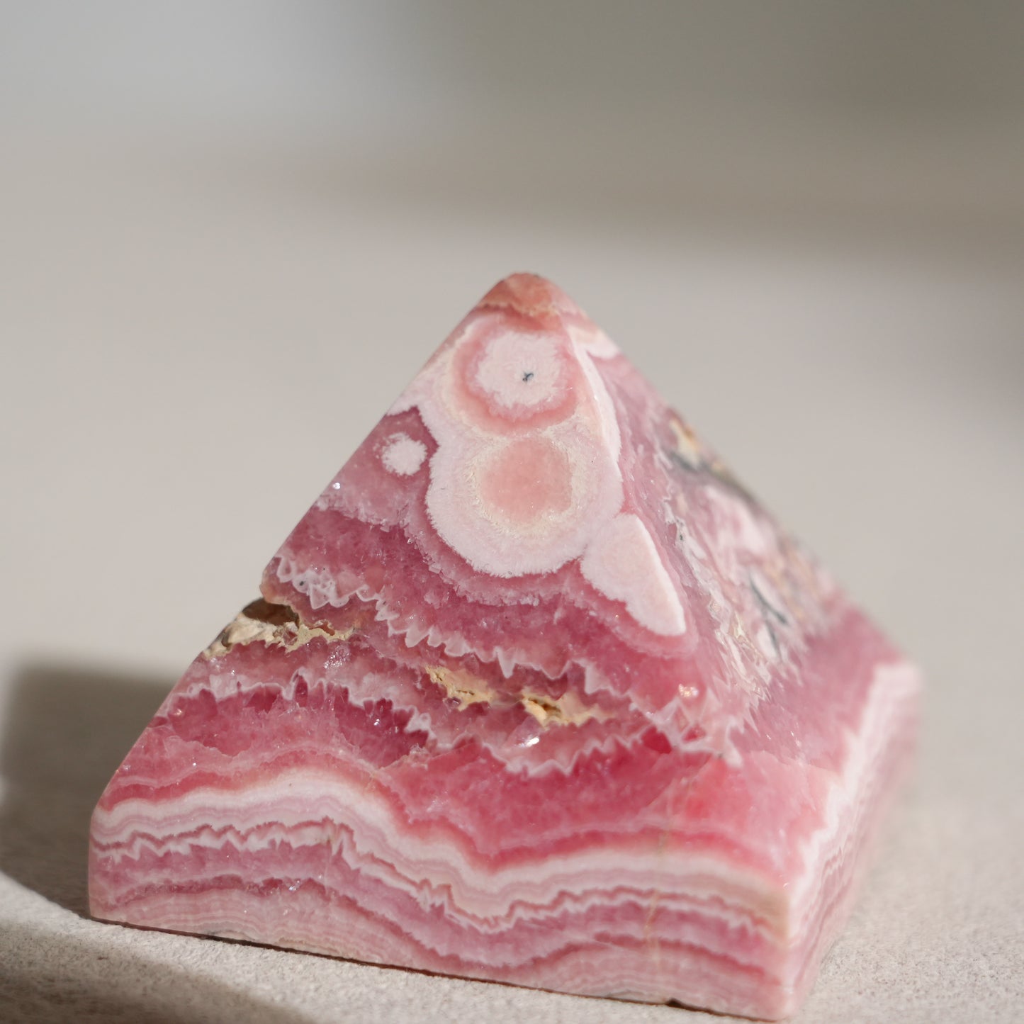 阿根廷紅紋石金字塔