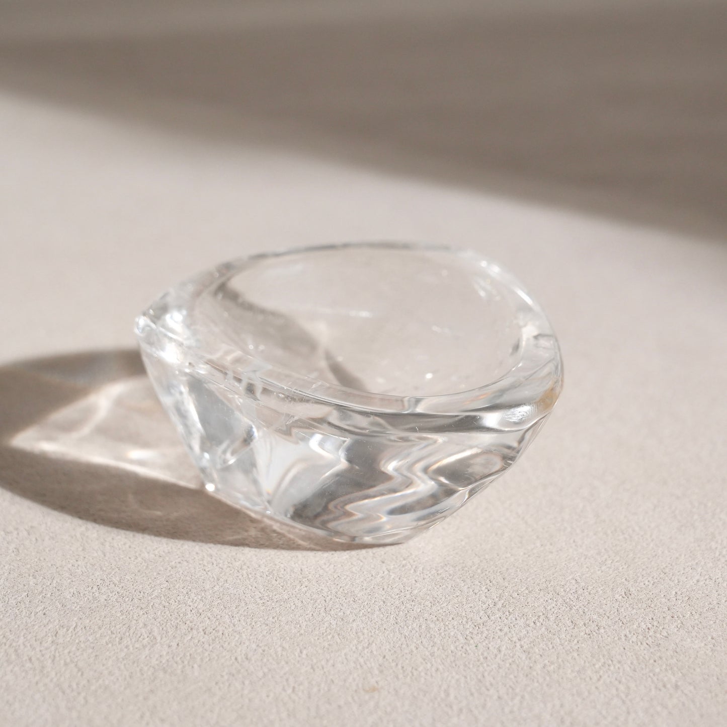 Clear quartz bowl