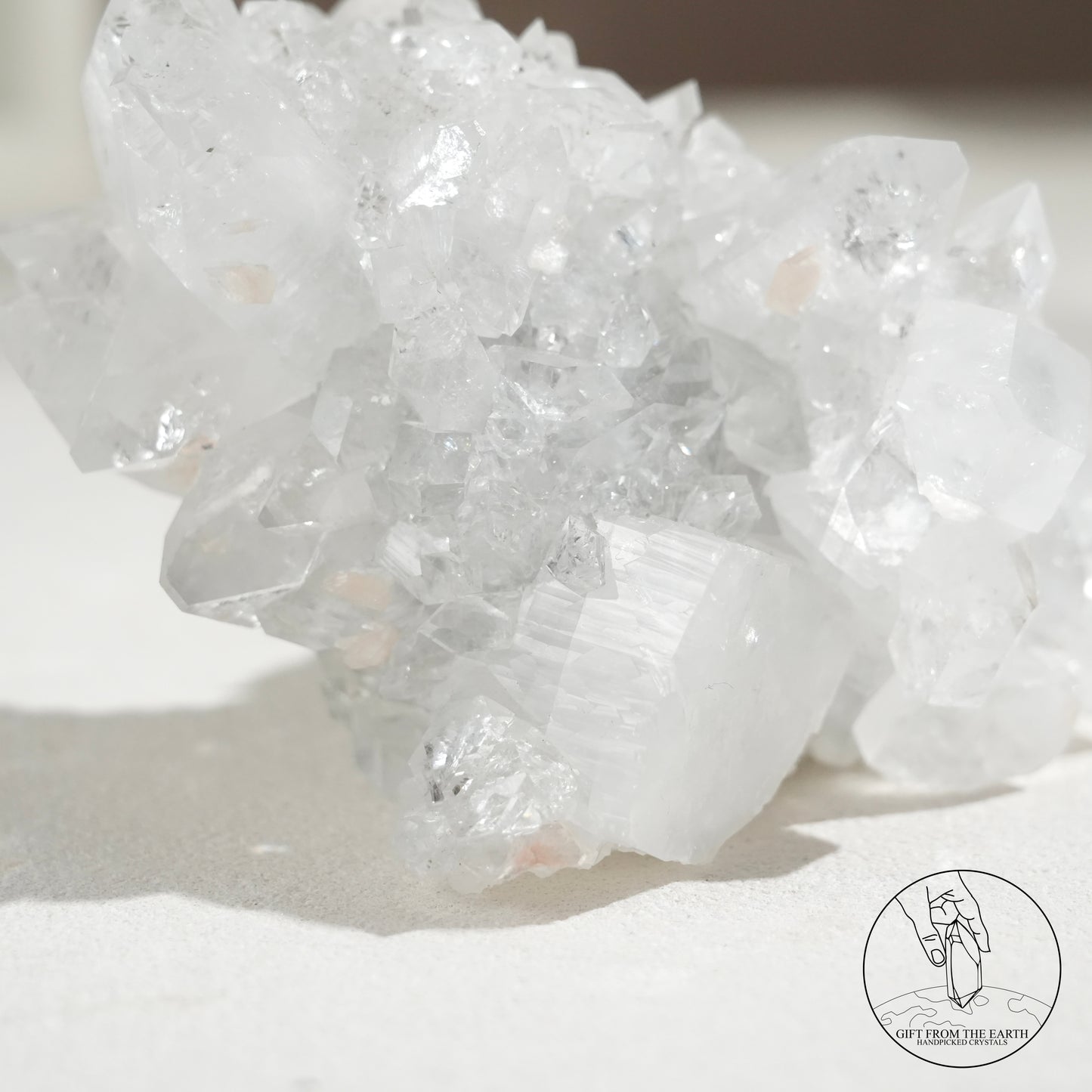 Diamond apophyllite