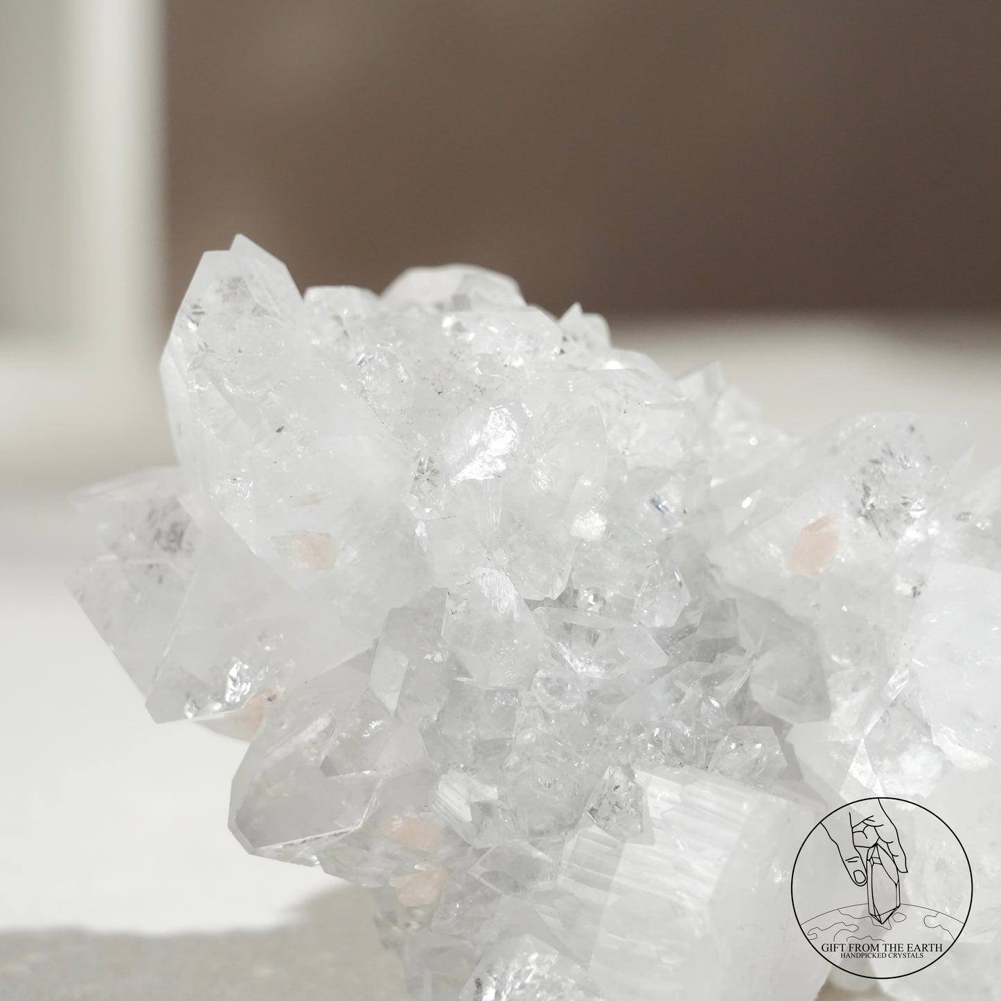 Diamond apophyllite
