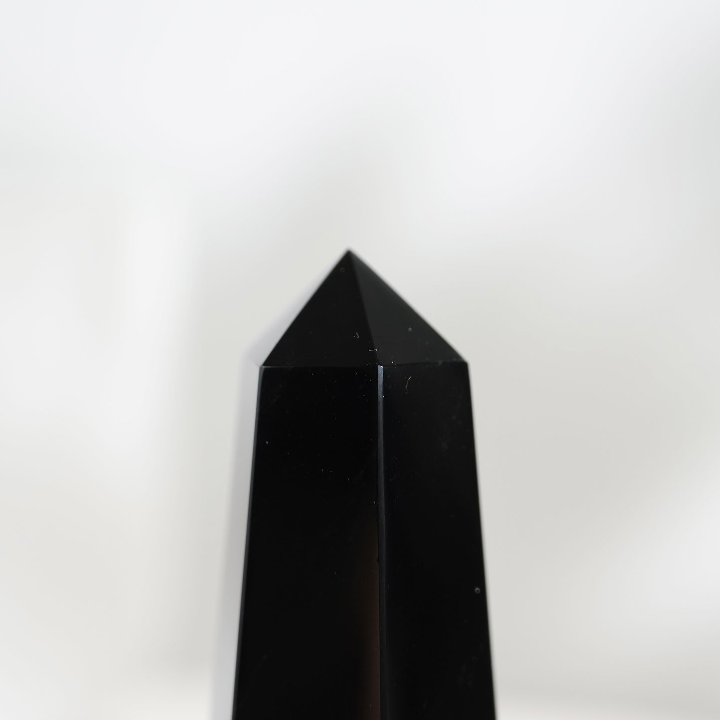 黑曜石柱 (帶有銀光)