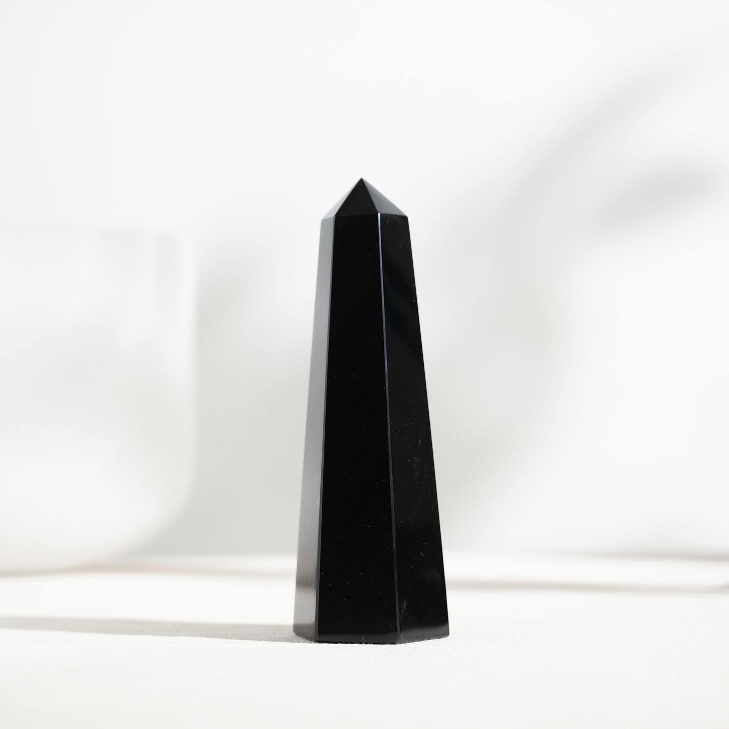 黑曜石柱 (帶有銀光)