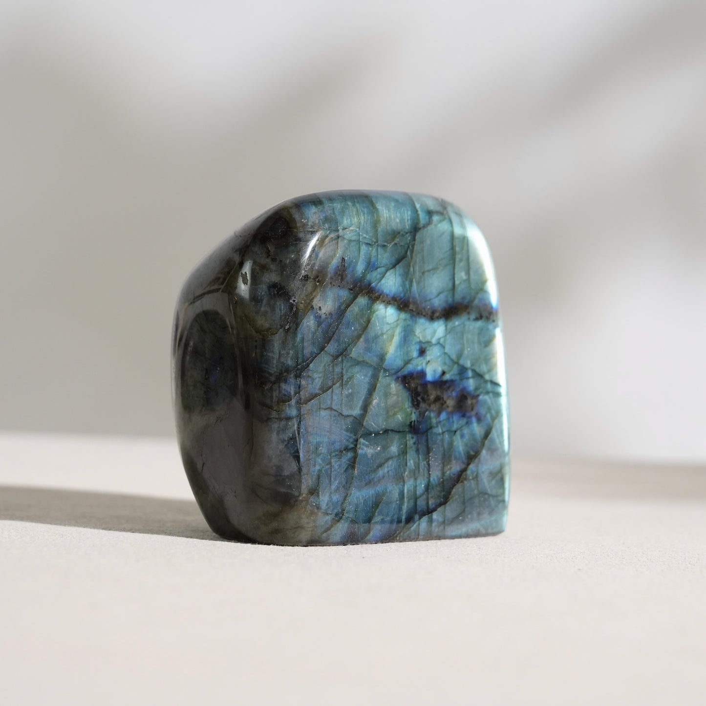 Blue flash labradorite