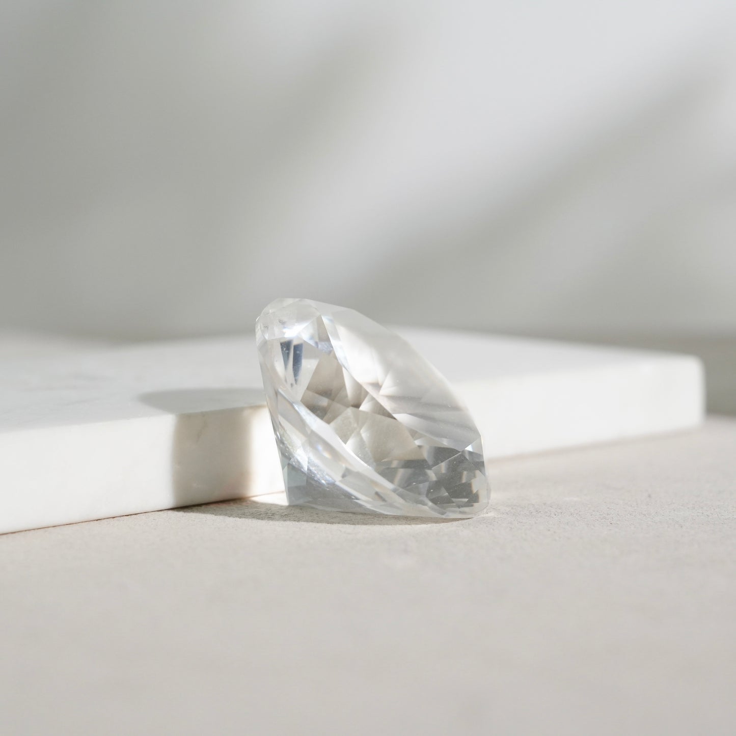 Diamond-cut clear quartz