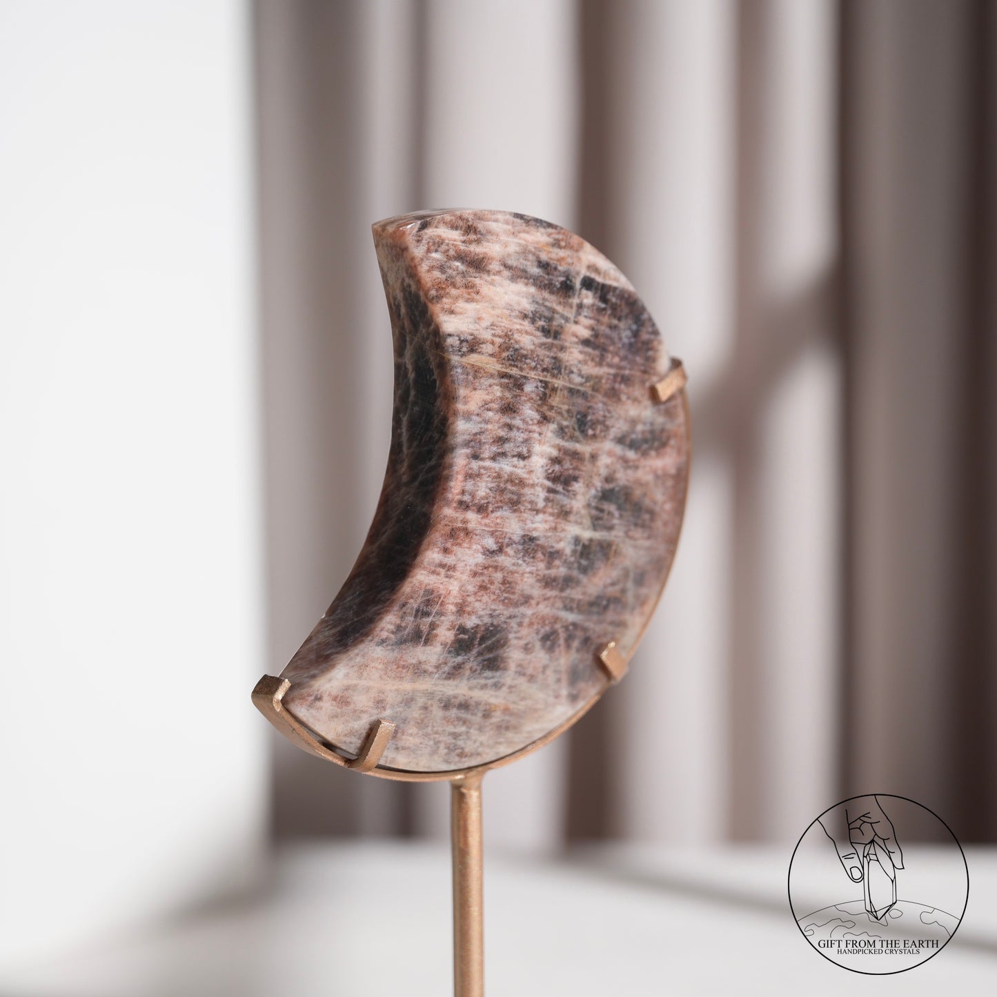 黑月光石金太陽石共生