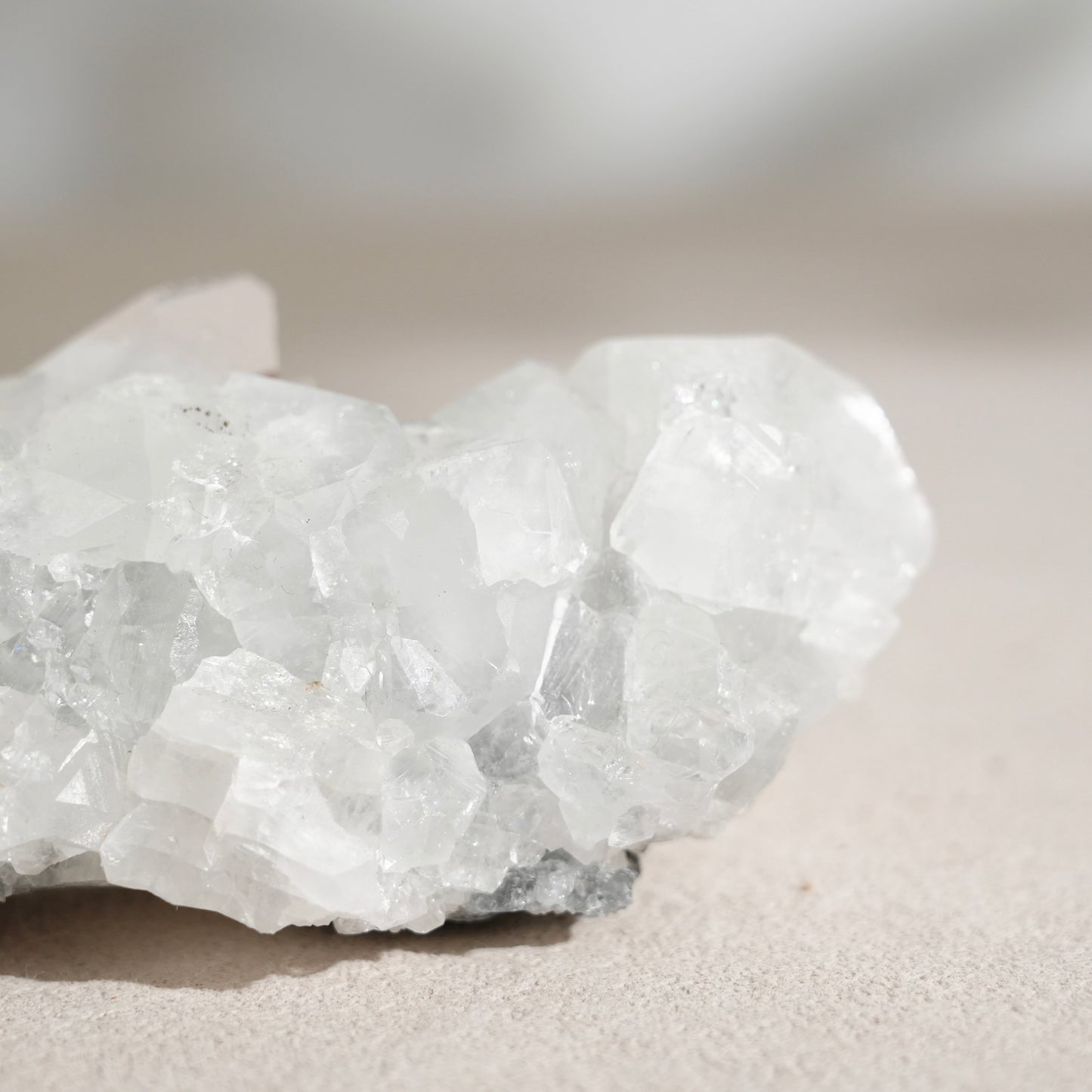 Diamond apophyllite