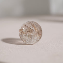 金髮晶球