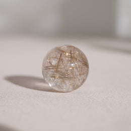 金髮晶球