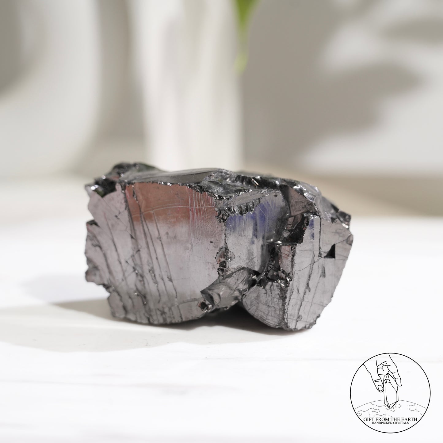 Colombian carbon-included quartz 