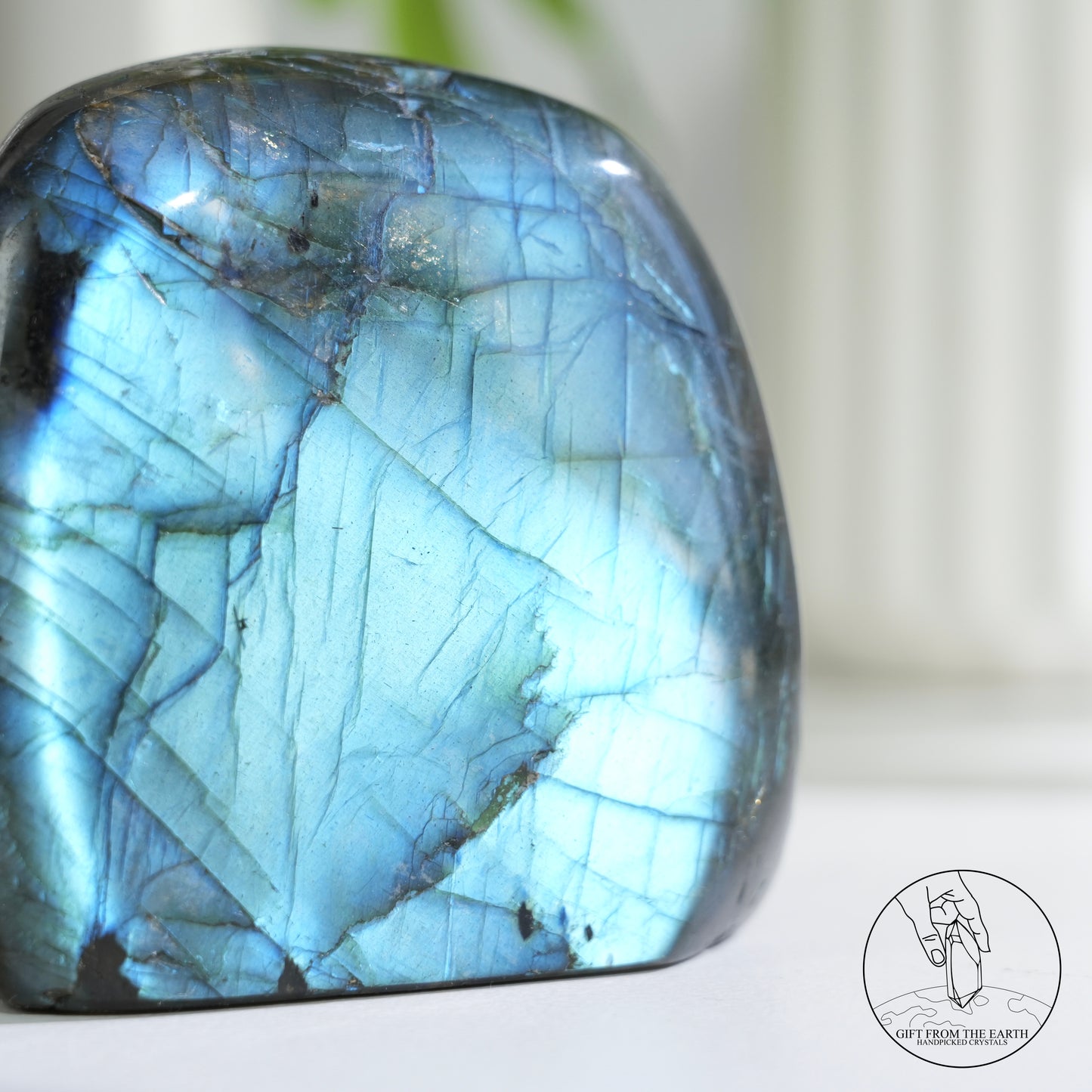 Blue flash labradorite