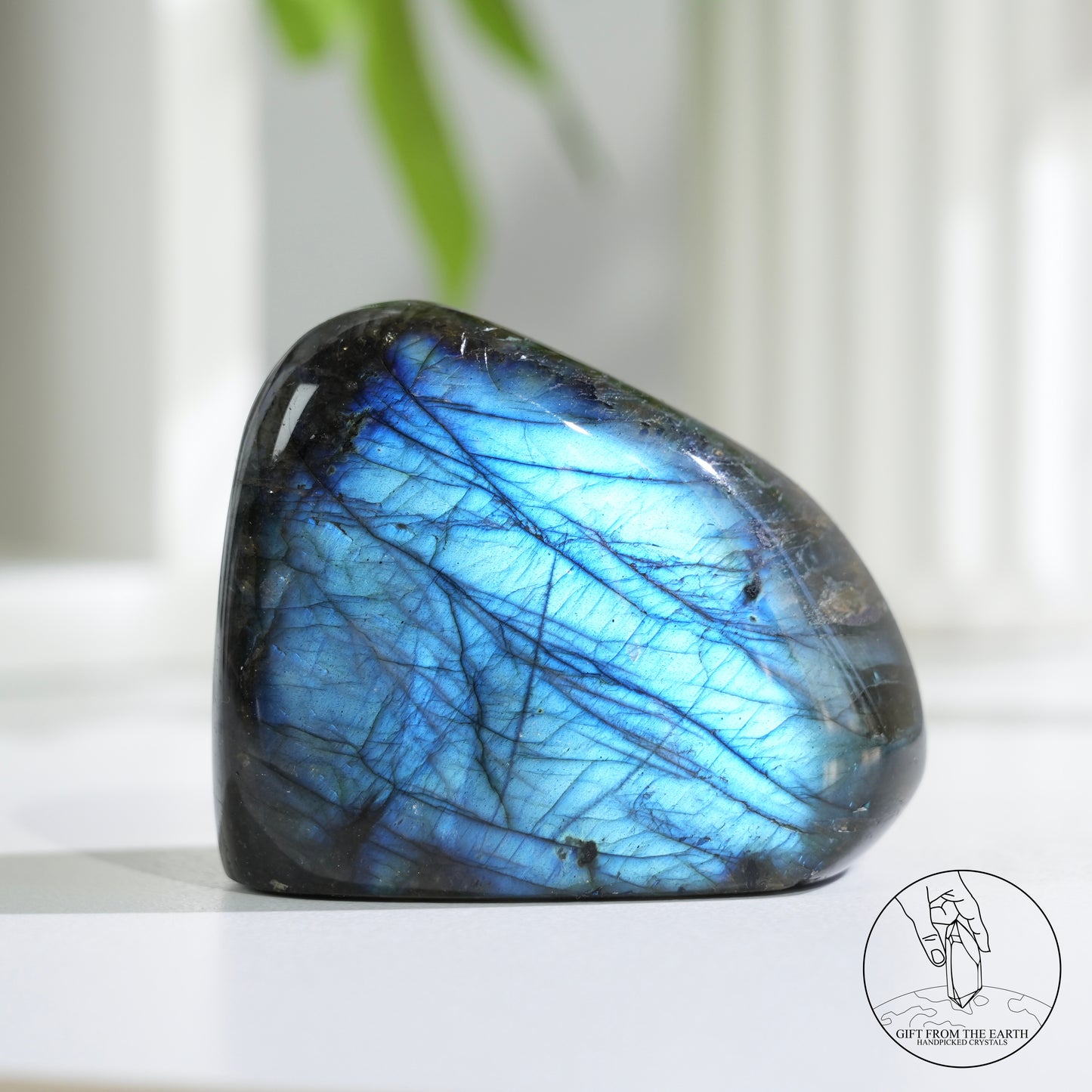 Blue flash labradorite