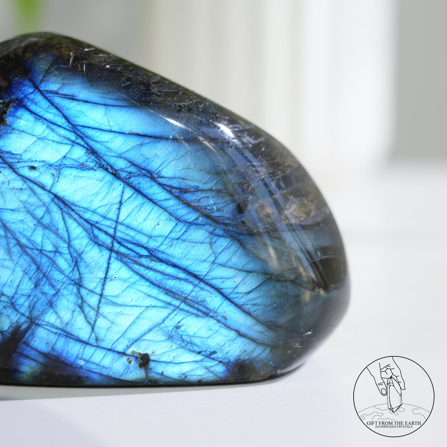 Blue flash labradorite