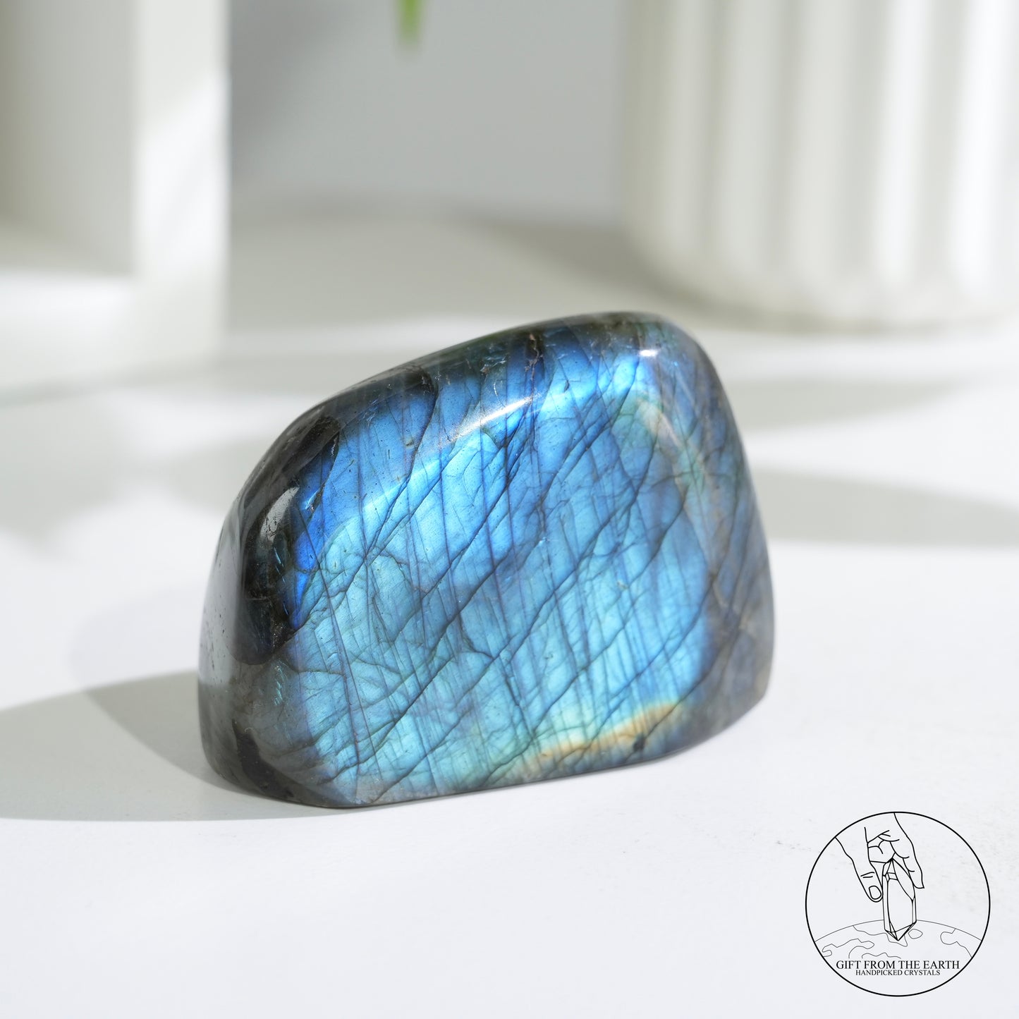 Blue flash labradorite