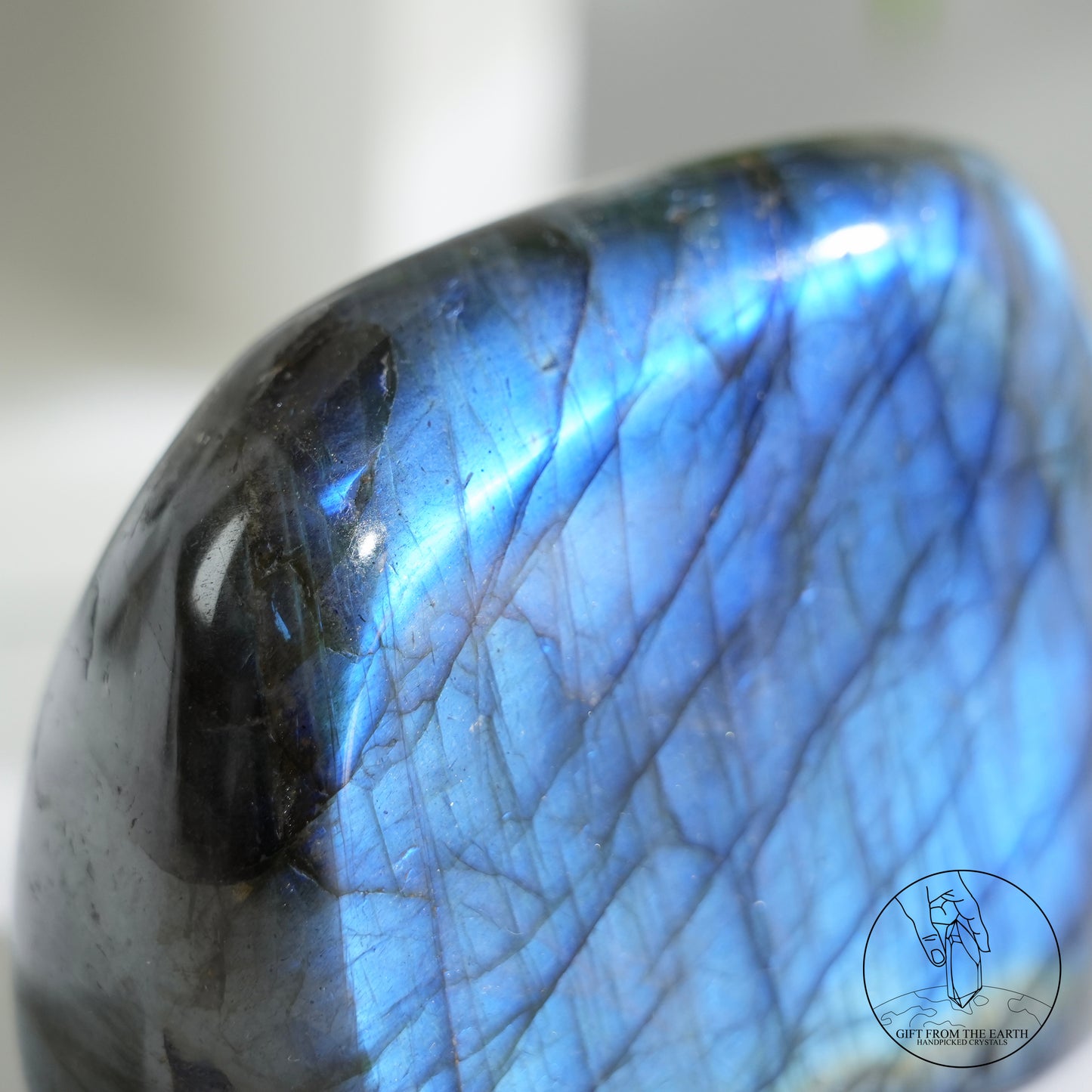 Blue flash labradorite