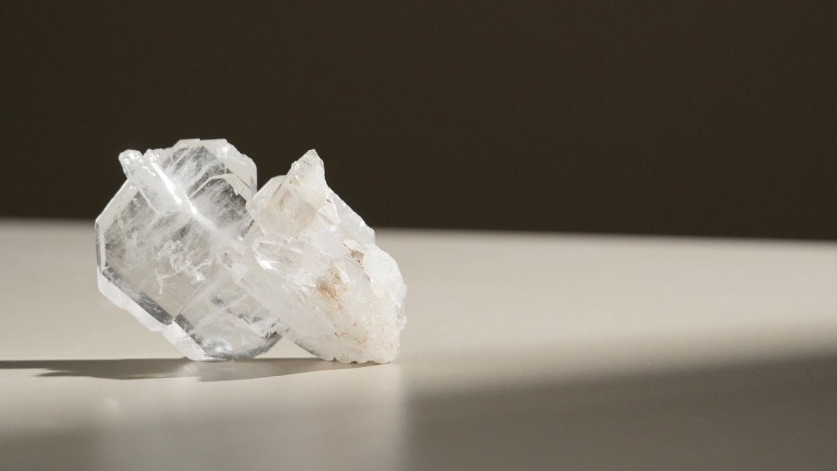 縫合水晶 FADEN QUARTZ